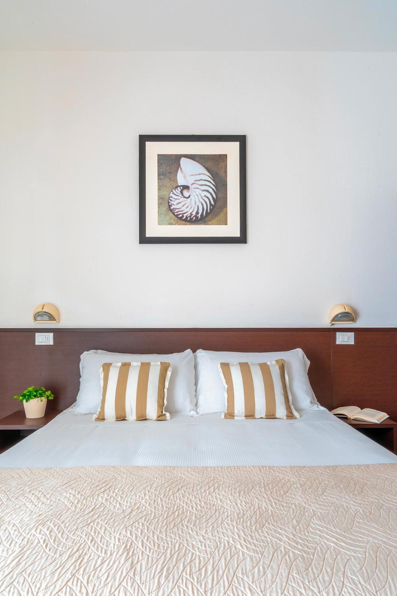 Hotel Carmen Ριτσόνε Εξωτερικό φωτογραφία