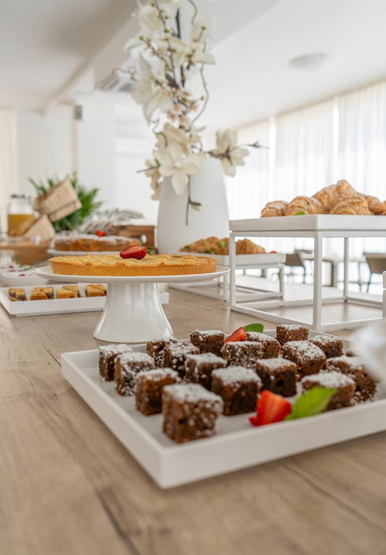 Hotel Carmen Ριτσόνε Εξωτερικό φωτογραφία