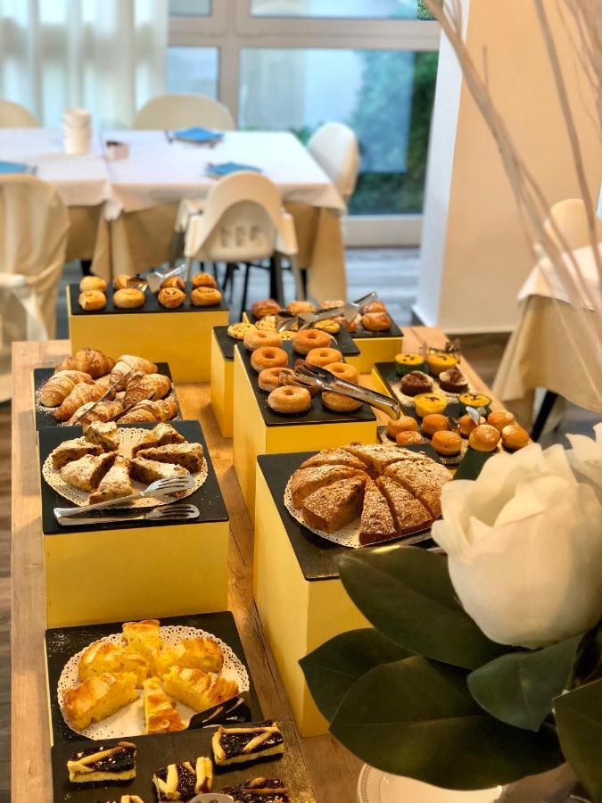 Hotel Carmen Ριτσόνε Εξωτερικό φωτογραφία